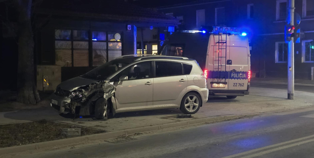 Wypadek Piaseczno. Fot. piasecznonews.pl