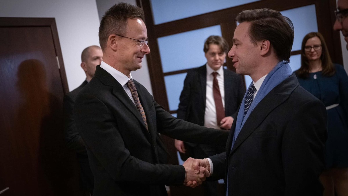 Krzysztof Bosak i Peter Szijjarto