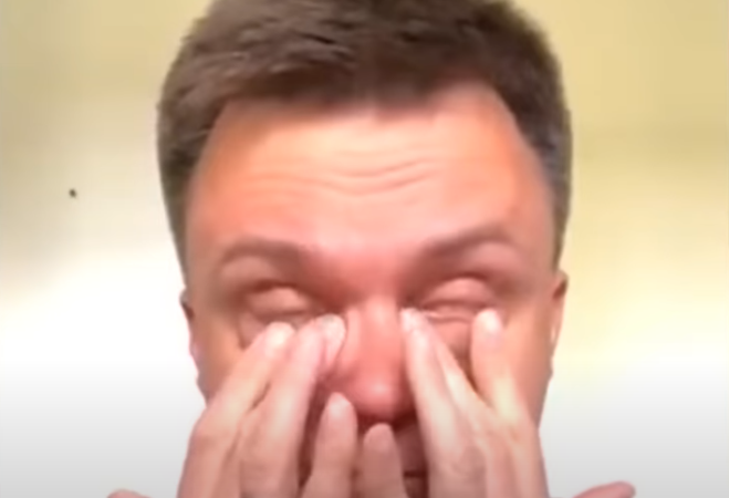 Niestabilny emocjonalnie Szymon Hołownia
